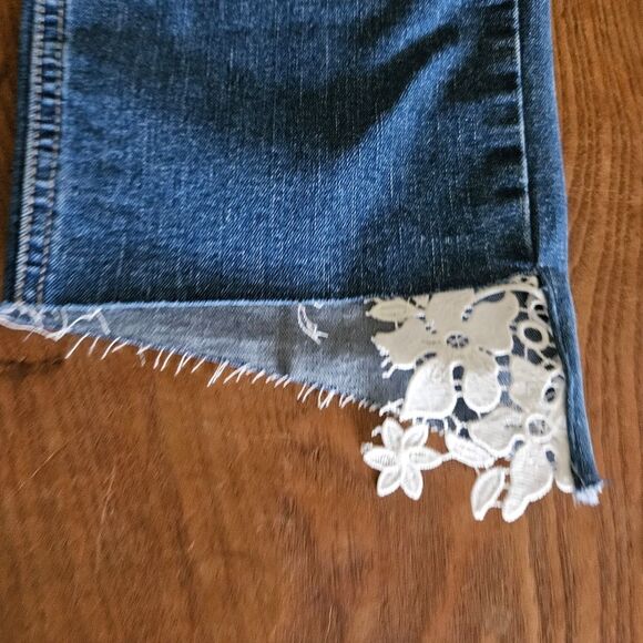 Copperflash Womens Jeans  Size 10  Murray Straight Cut-Off Crops  Lace Hem Blue - Picture 9 of 11